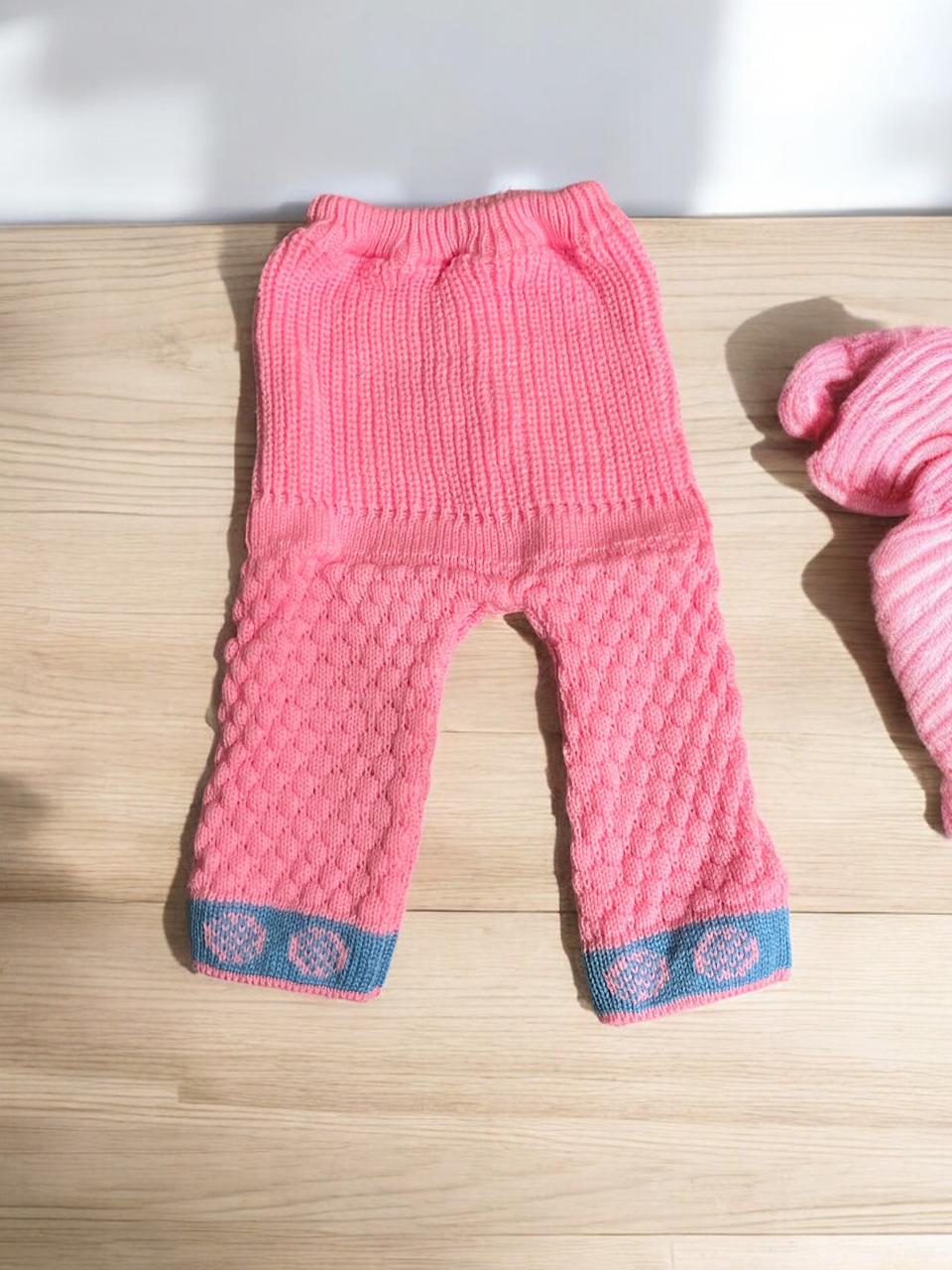 Woolen Sweater Pink For Kids, Colourful And Rich In Look