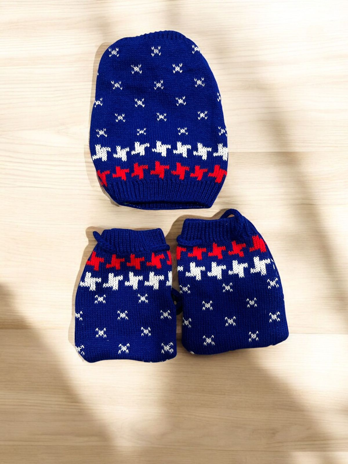 Knitted Baby Winter Clothing Set – Sweater, Pants, Mittens & Cap | Warm Wool Blend Outfit for Infants (Blue & Red)